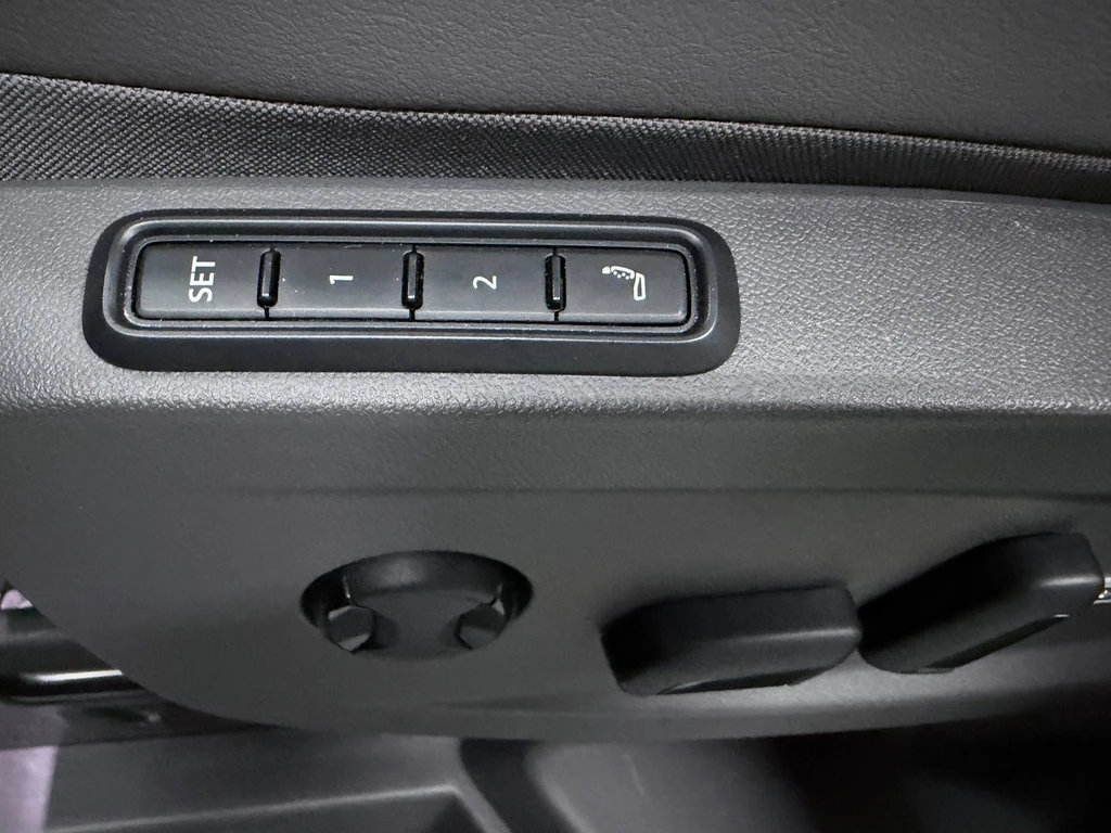 Volkswagen Multivan – foto 24
