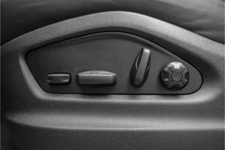 Porsche Cayenne – thumbnail 34