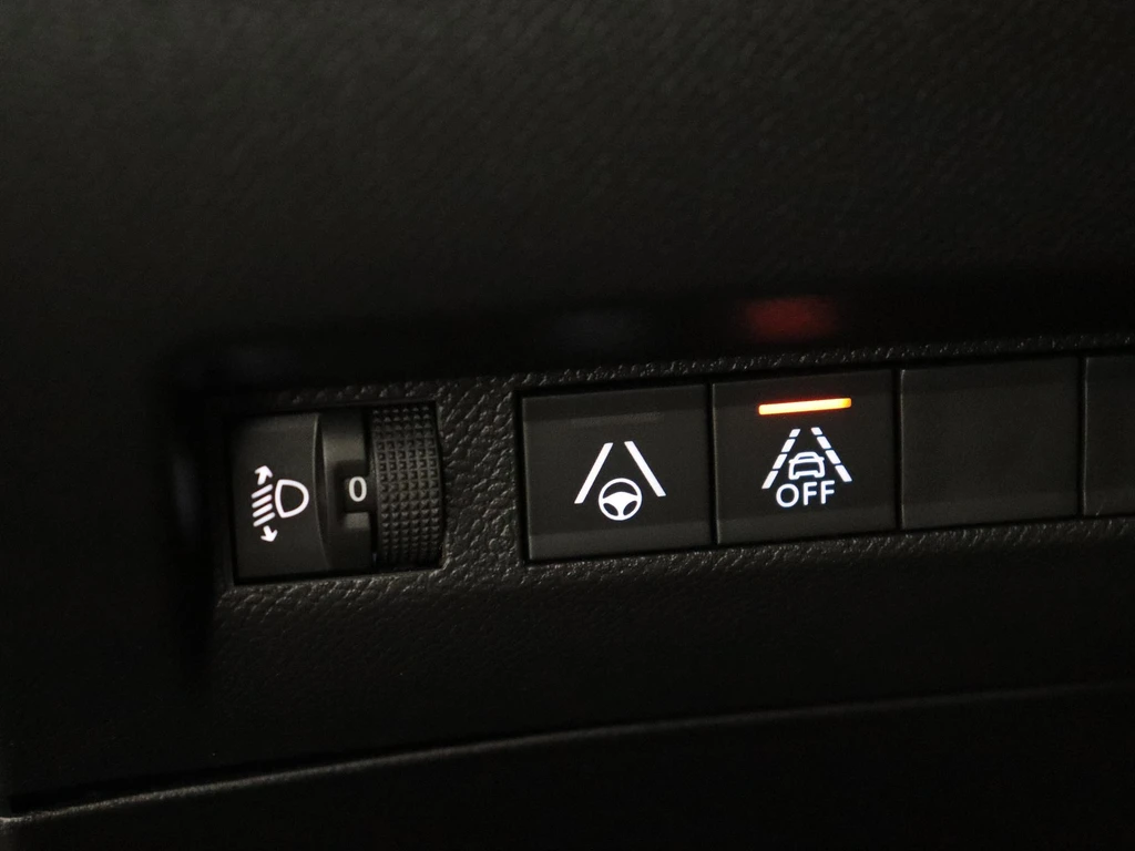 Peugeot e-208 – foto 23