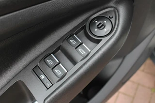 Ford Kuga – thumbnail 24