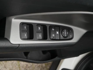 Kia Niro – thumbnail 19