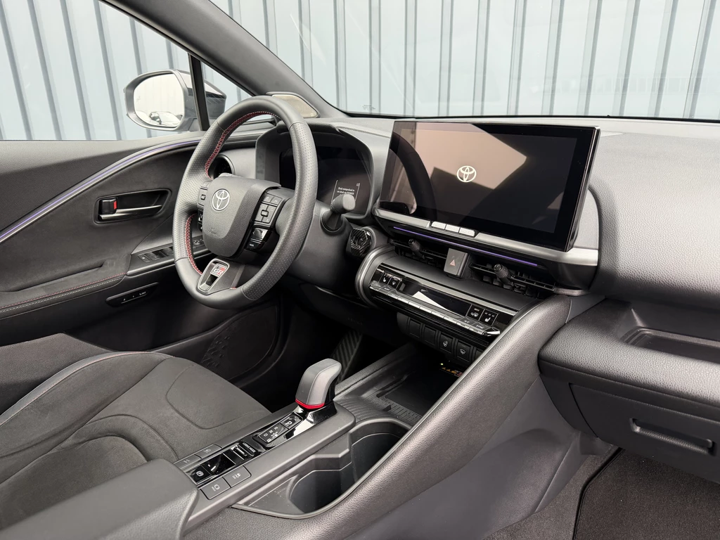 Toyota C-HR – foto 13