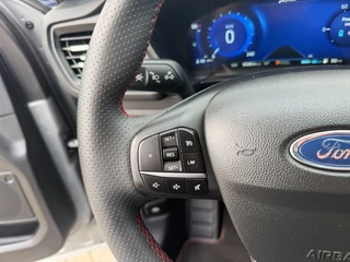 Ford Kuga – thumbnail 14