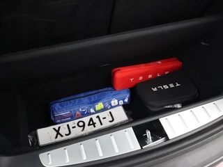 Tesla Model X – thumbnail 30