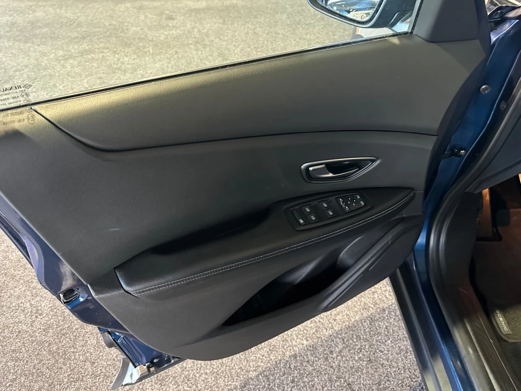 Renault Scénic – foto 13