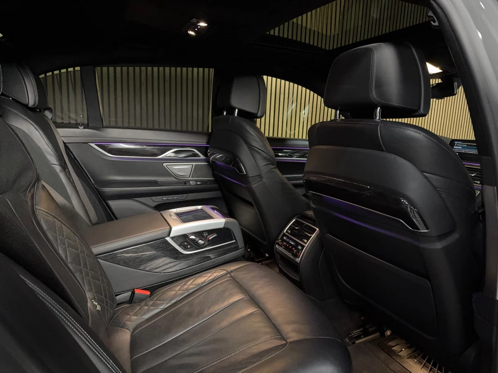 BMW 7 Serie – foto 29