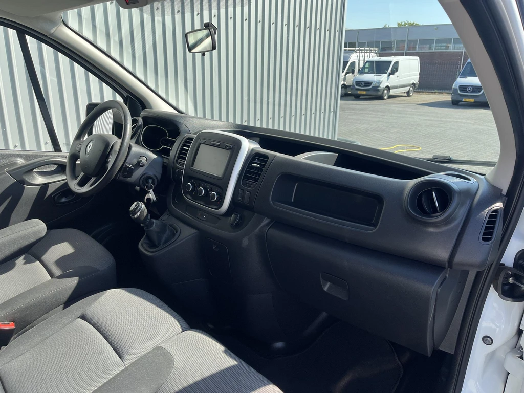 Renault Trafic – foto 26