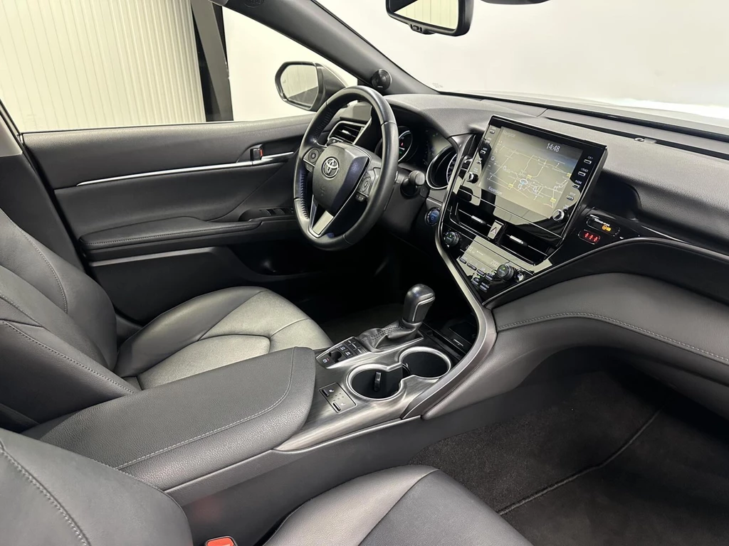 Toyota Camry – foto 12