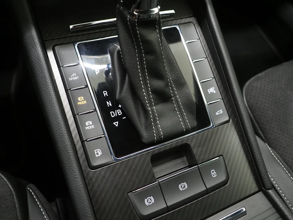 Škoda Superb – foto 36