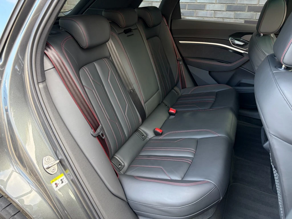 Audi Q8 e-tron – foto 18