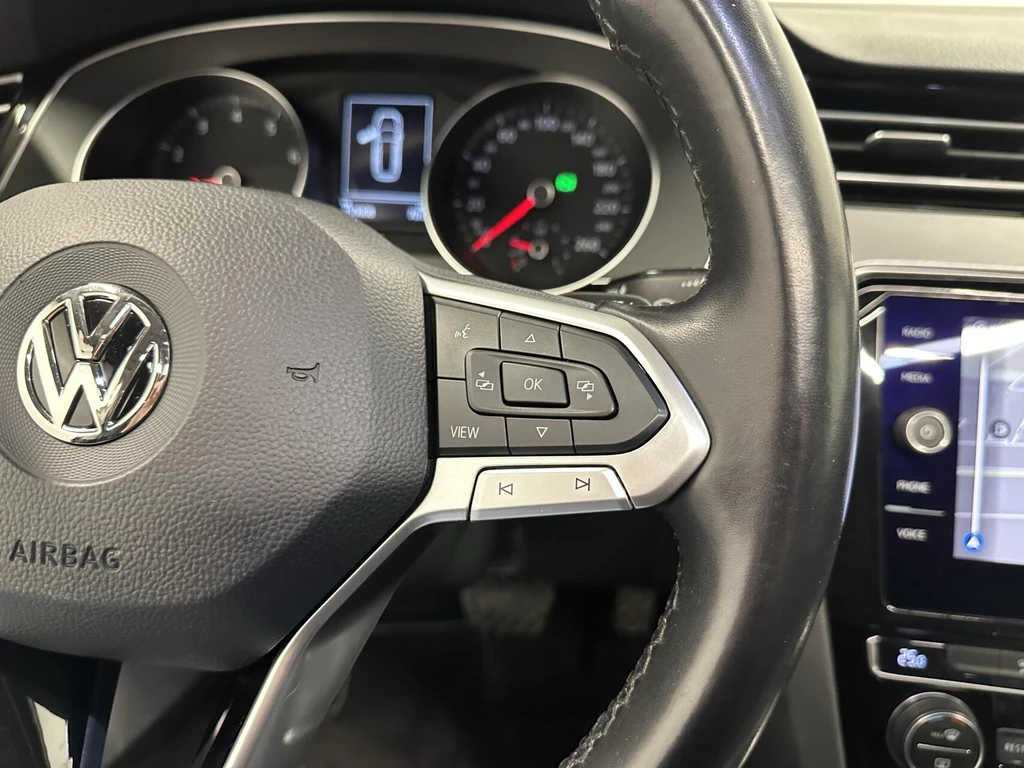 Volkswagen Passat – foto 24