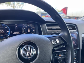 Volkswagen e-Golf – thumbnail 15