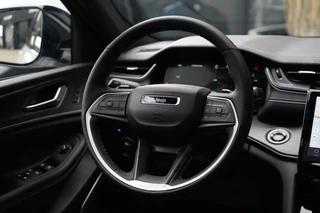Jeep Grand Cherokee – thumbnail 8