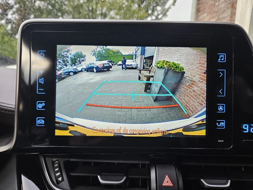 Toyota C-HR – foto 14