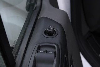 Ford Transit Custom – thumbnail 23