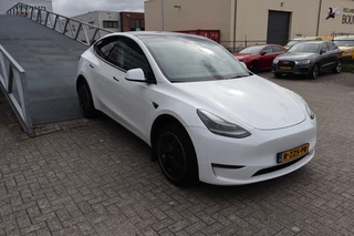 Tesla Model Y – thumbnail 7