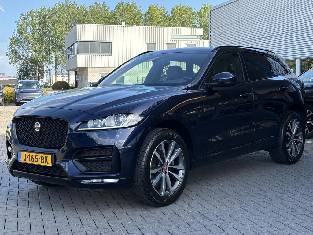 Jaguar F-PACE – foto 1