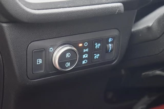 Ford Kuga – thumbnail 12