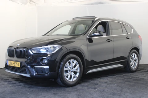 BMW X1 xDrive18d |Pano|