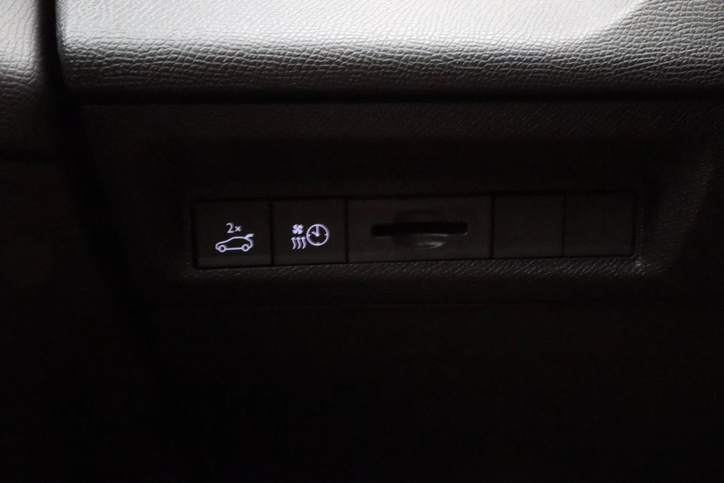 Peugeot 408 – foto 32