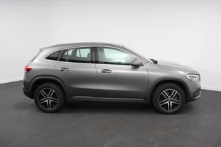 Mercedes-Benz GLA – thumbnail 8