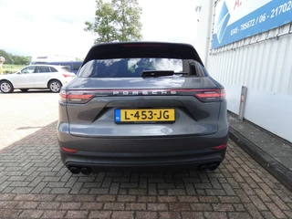 Porsche Cayenne – thumbnail 3