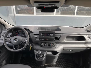 Renault Trafic – thumbnail 33