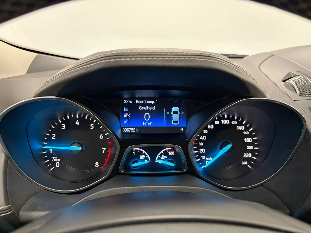 Ford Kuga – foto 18