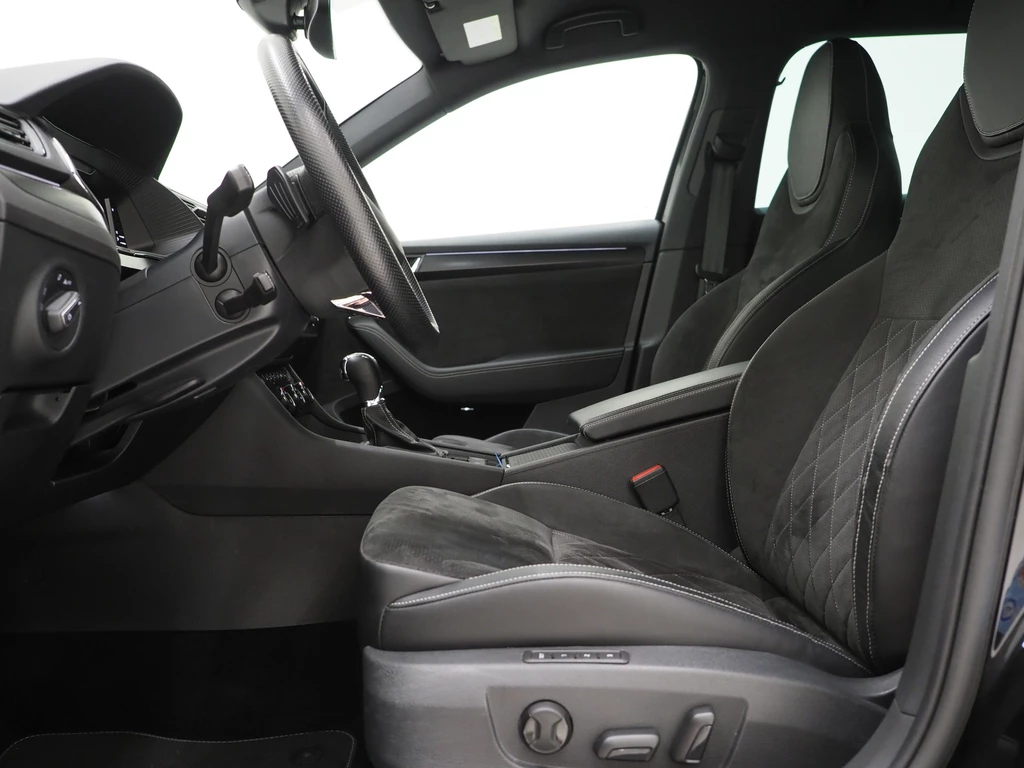 Škoda Superb – foto 16