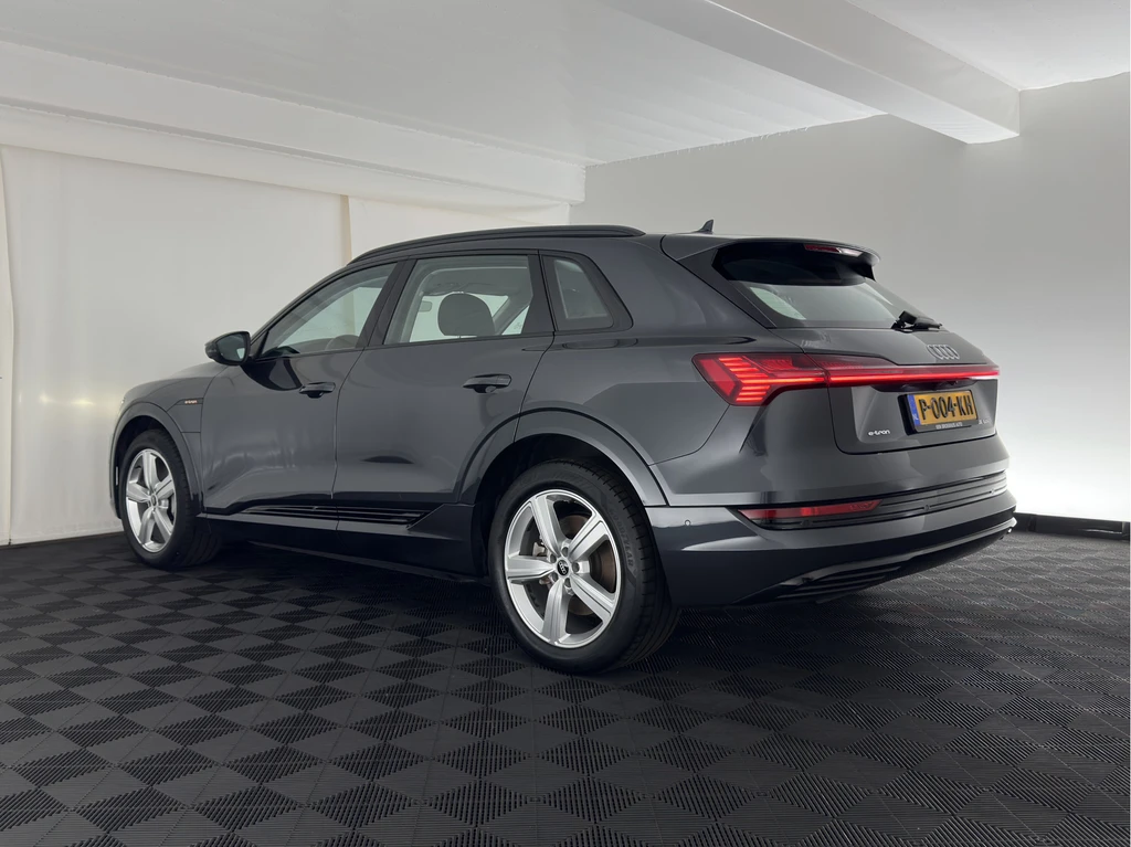 Audi e-tron – foto 2