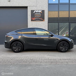Tesla Model Y – thumbnail 6