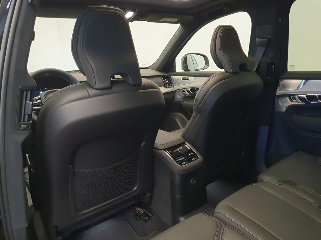 Volvo XC90 – foto 32