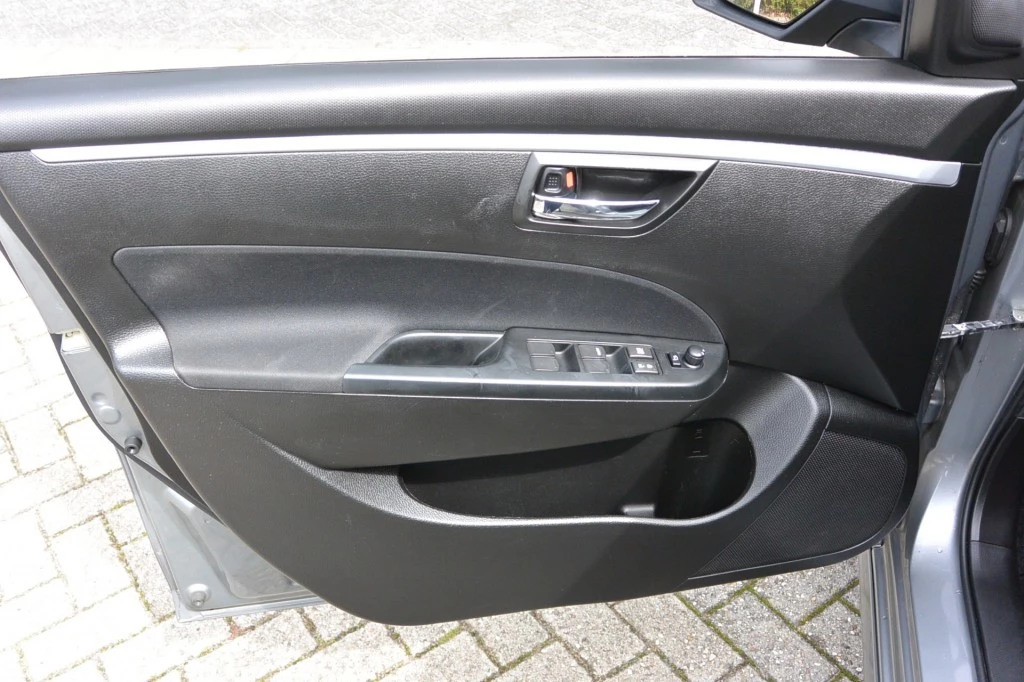 Suzuki Swift – foto 12