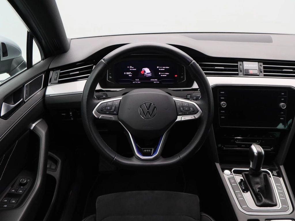 Volkswagen Passat – foto 35
