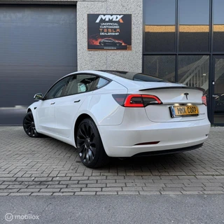 Tesla Model 3 – thumbnail 3