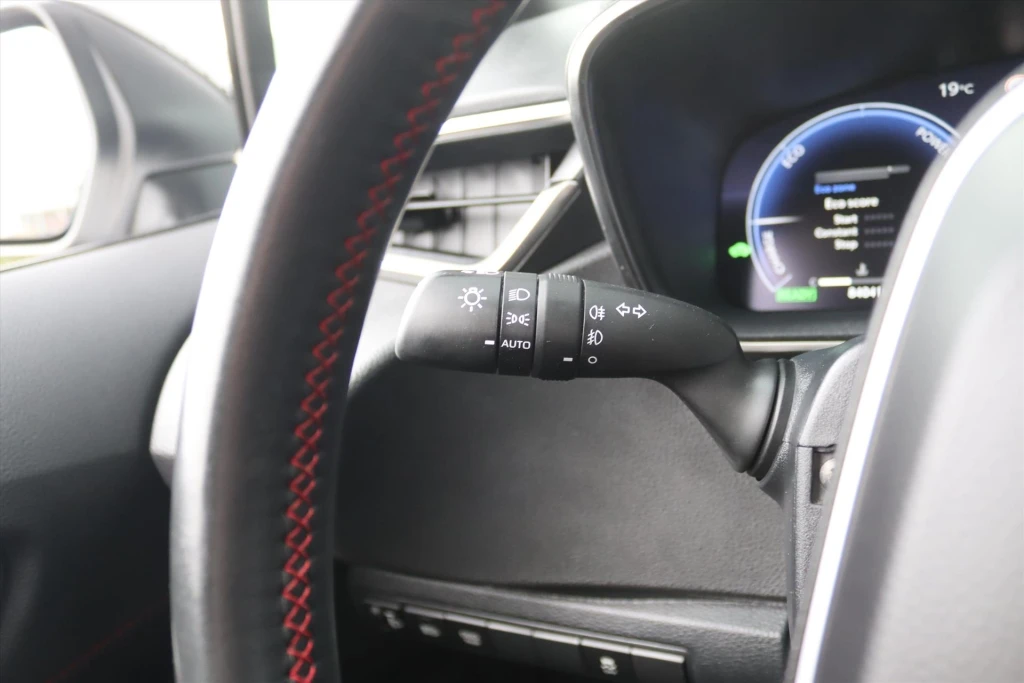 Toyota Corolla Touring Sports – foto 40