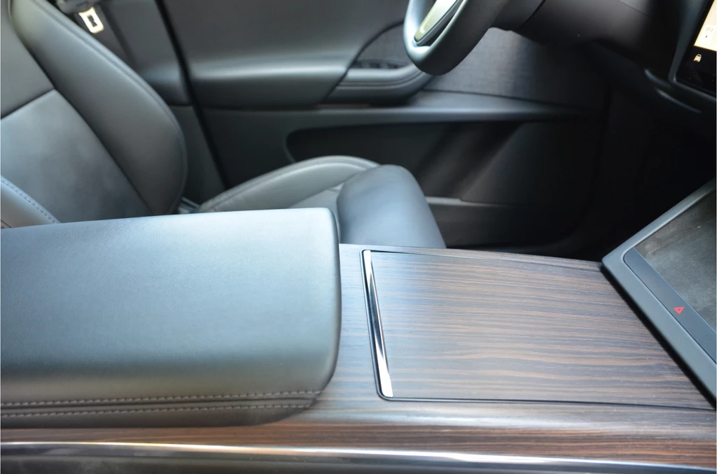 Tesla Model X – foto 10