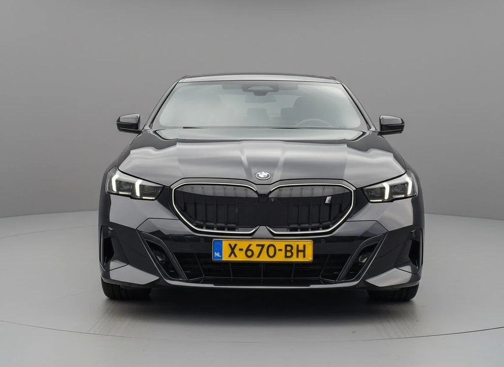 BMW i5 – foto 6