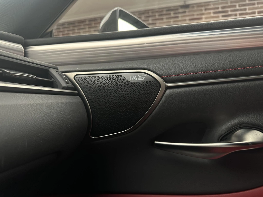 Lexus ES – foto 28