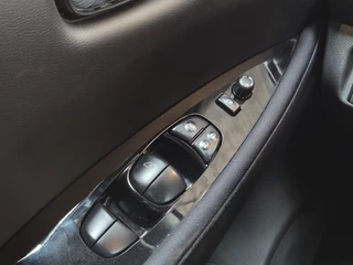 Nissan Leaf – thumbnail 22