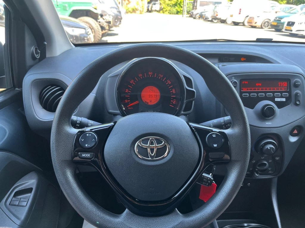 Toyota Aygo – foto 8
