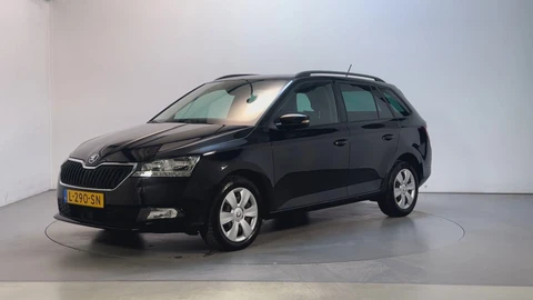 Skoda Fabia Combi 1.0 TSI DSG Ambition Climate Control Parkeersensoren Navigatie DAB+