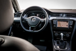 Volkswagen Passat – thumbnail 11