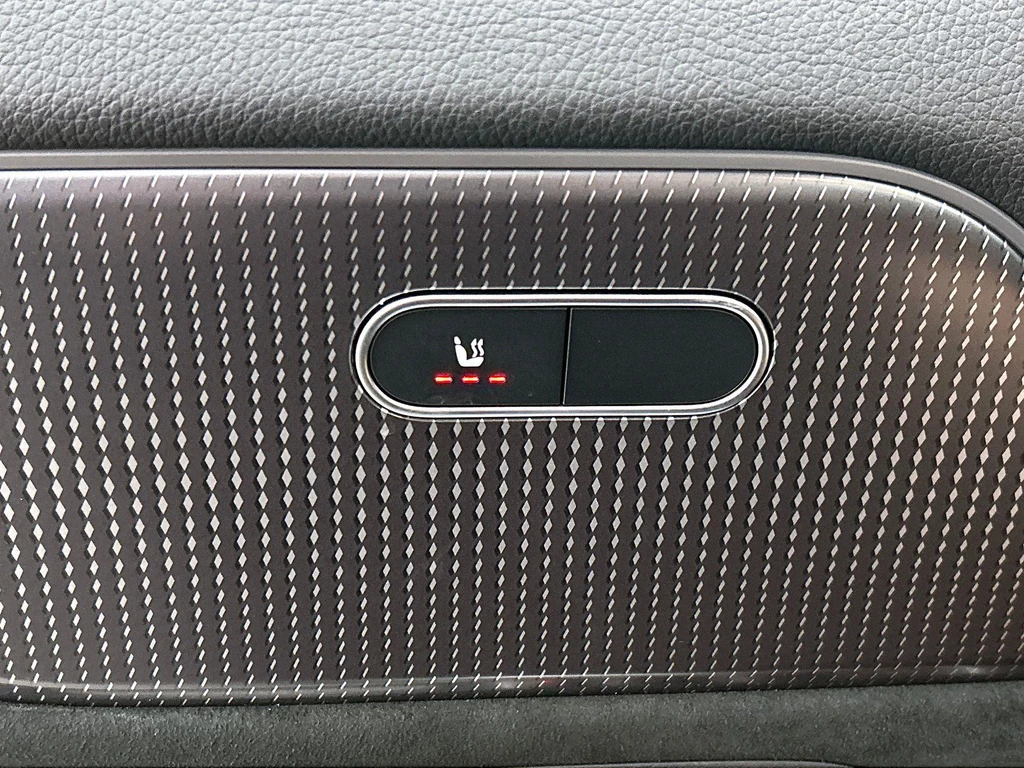 Mercedes-Benz EQA – foto 8