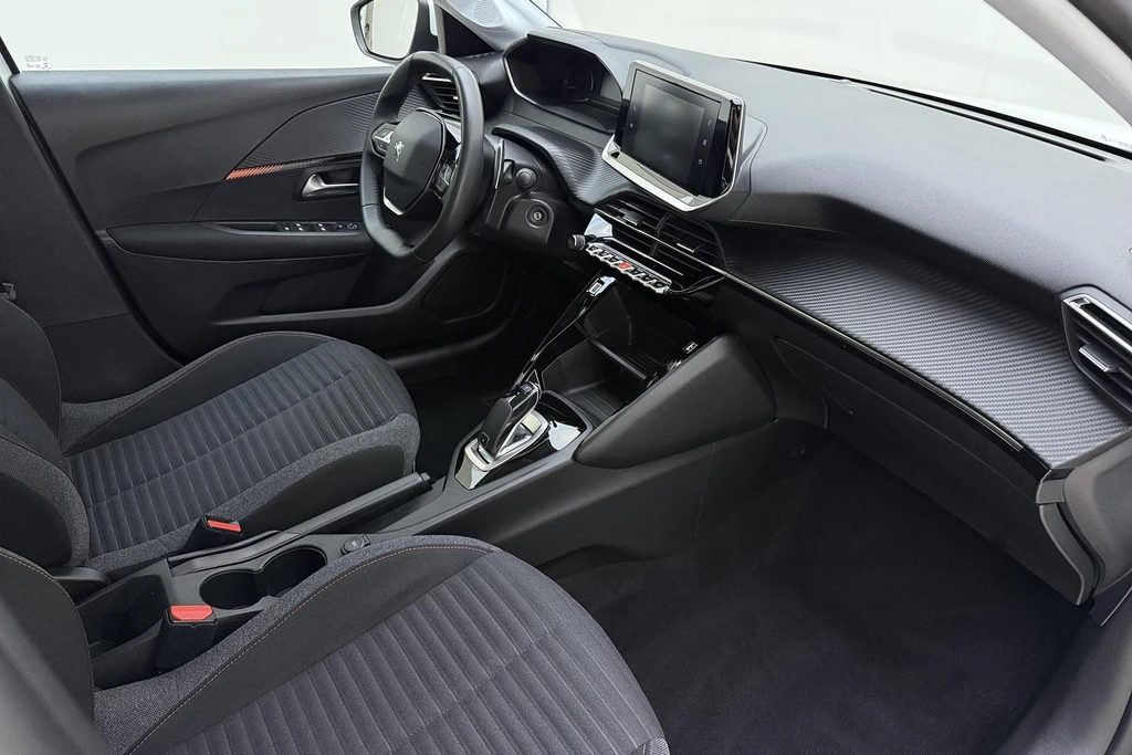 Peugeot 208 – foto 11