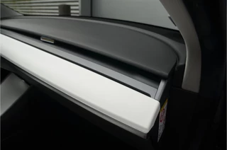 Tesla Model 3 – thumbnail 28
