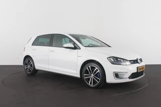 Volkswagen Golf – thumbnail 8