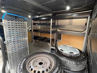 Ford Transit Custom – thumbnail 29