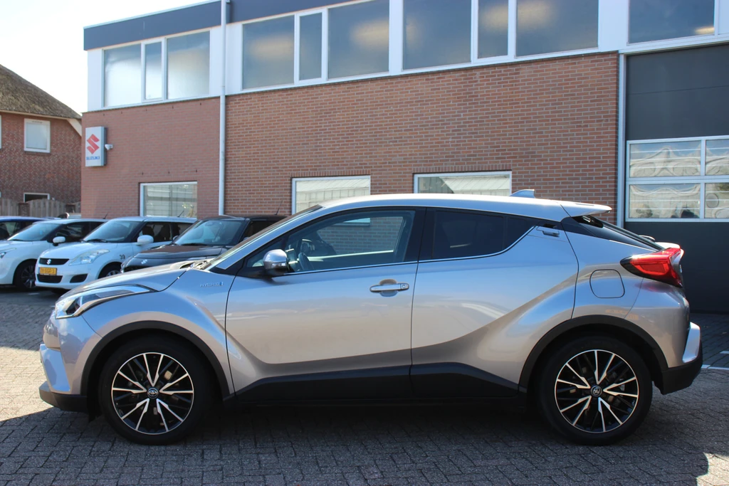 Toyota C-HR – foto 2