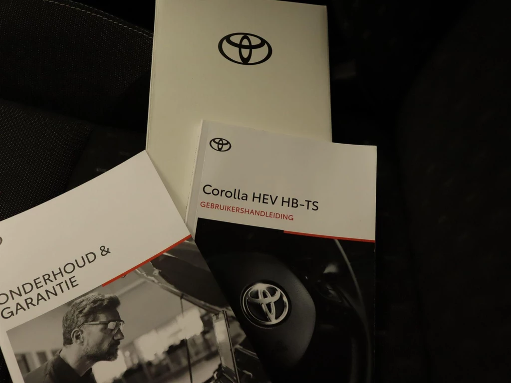 Toyota Corolla Touring Sports – foto 33